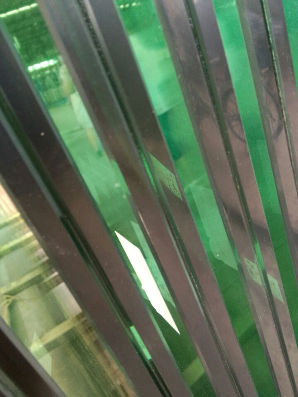 8 10 12 मिमी पारदर्शी टेम्पर्ड बिल्डिंग विंडो डोर सीढ़ी रेलिंग के लिए कठोर लेमिनेटेड सुरक्षा ग्लास